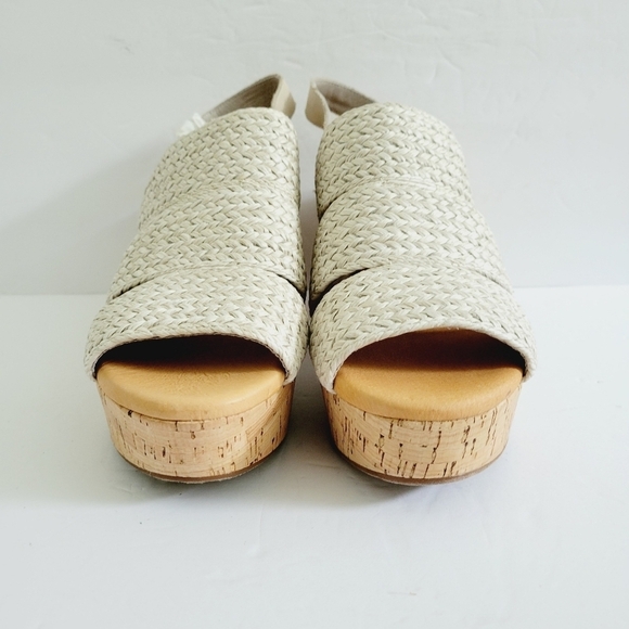 NEW Chocolat Blu Buckle Galya Platform Slide Sandals Size 8 - Picture 3 of 8